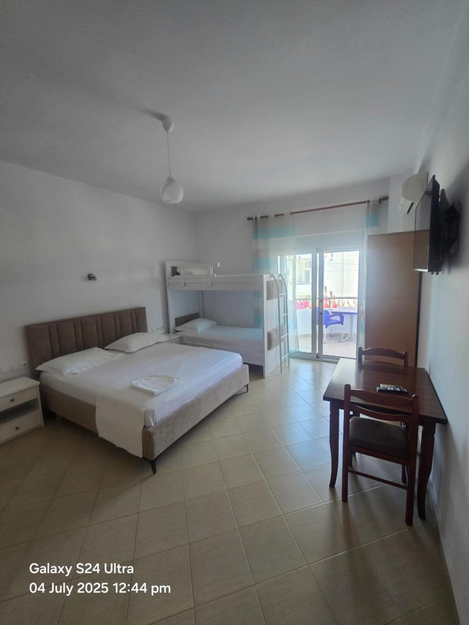 Belle Vue Apartment *